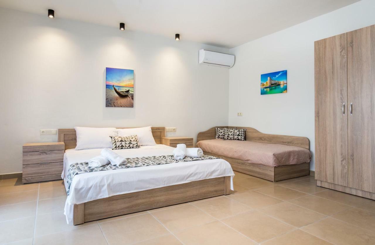 Studios & Apartments Elisabeta 리메나리아 외부 사진